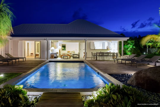 VILLA PAJOMA BY NIGHT 7