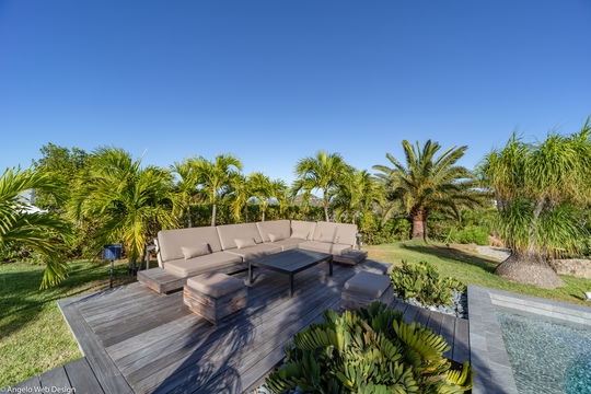 VILLA PAJOMA GARDEN LOUNGE AREA 1