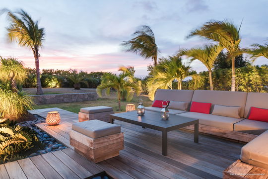 VILLA PAJOMA GARDEN LOUNGE AREA 5
