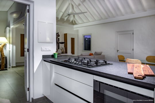 VILLA PAJOMA KITCHEN & DINING AREA 13