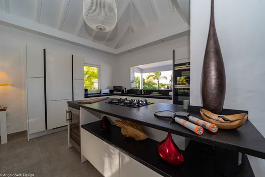 VILLA PAJOMA KITCHEN & DINING AREA 7