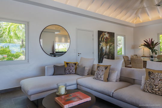VILLA PAJOMA LIVING AREA 3