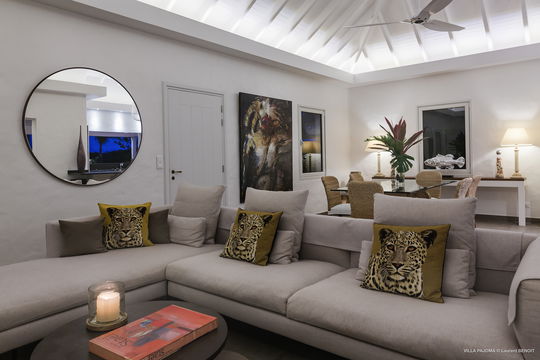 VILLA PAJOMA LIVING AREA 9
