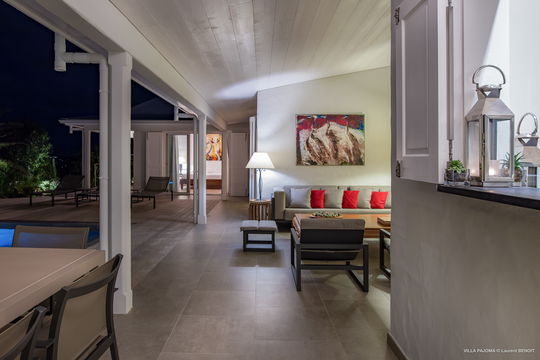VILLA PAJOMA OUTDOOR LOUNGE AREA 8