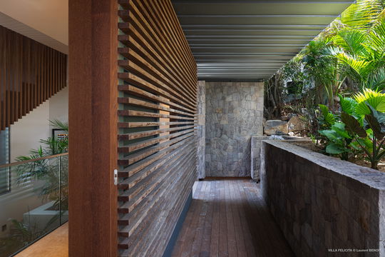 VILLA FELICITA INDOORS & OUTDOORS 1