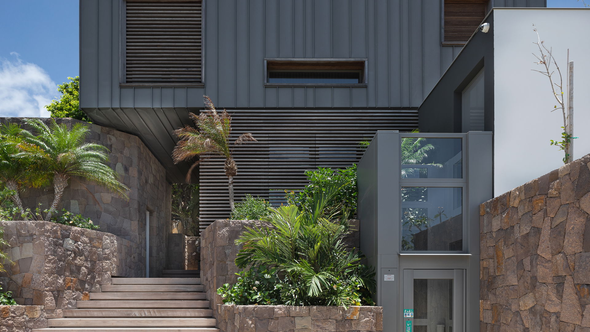 INDOORS & OUTDOORS