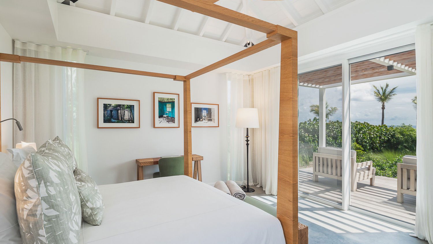 BEDROOM 2