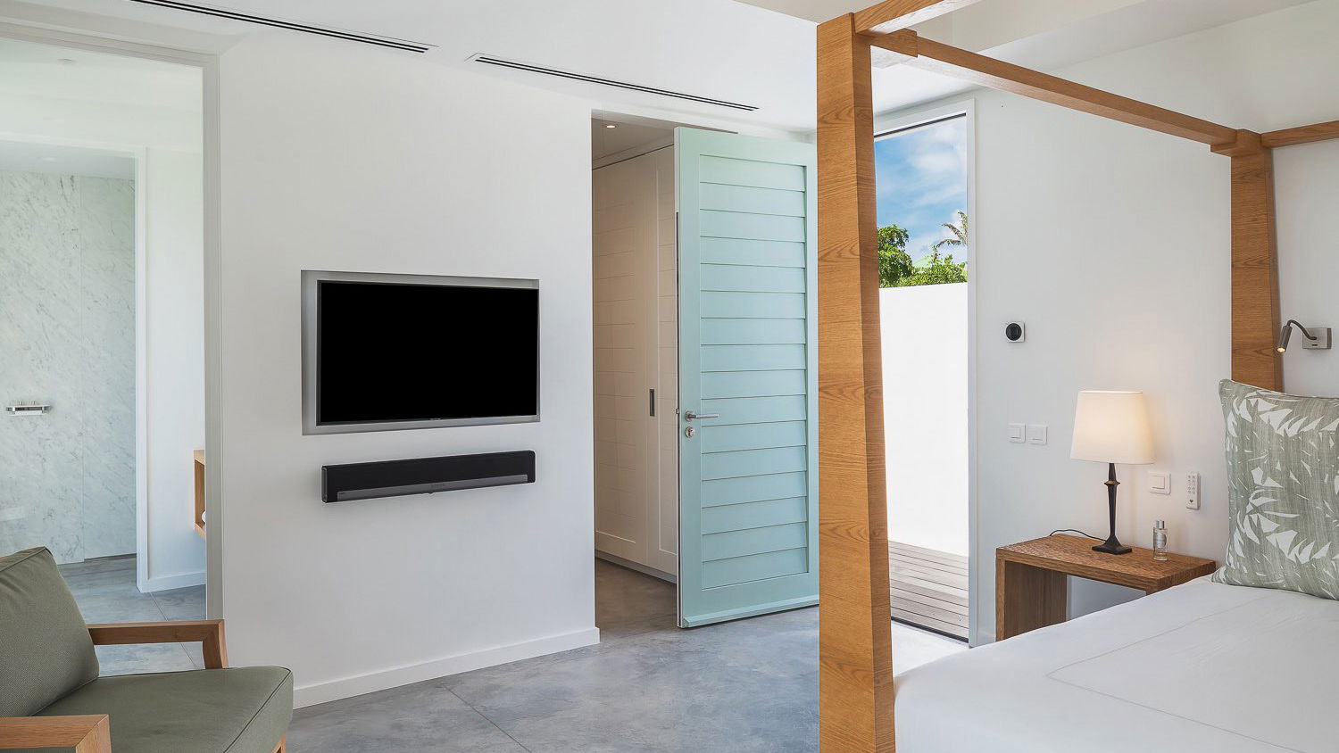 BEDROOM 2