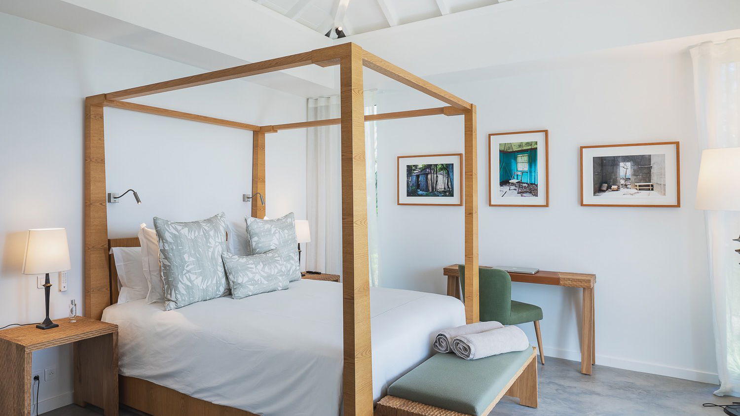 BEDROOM 2