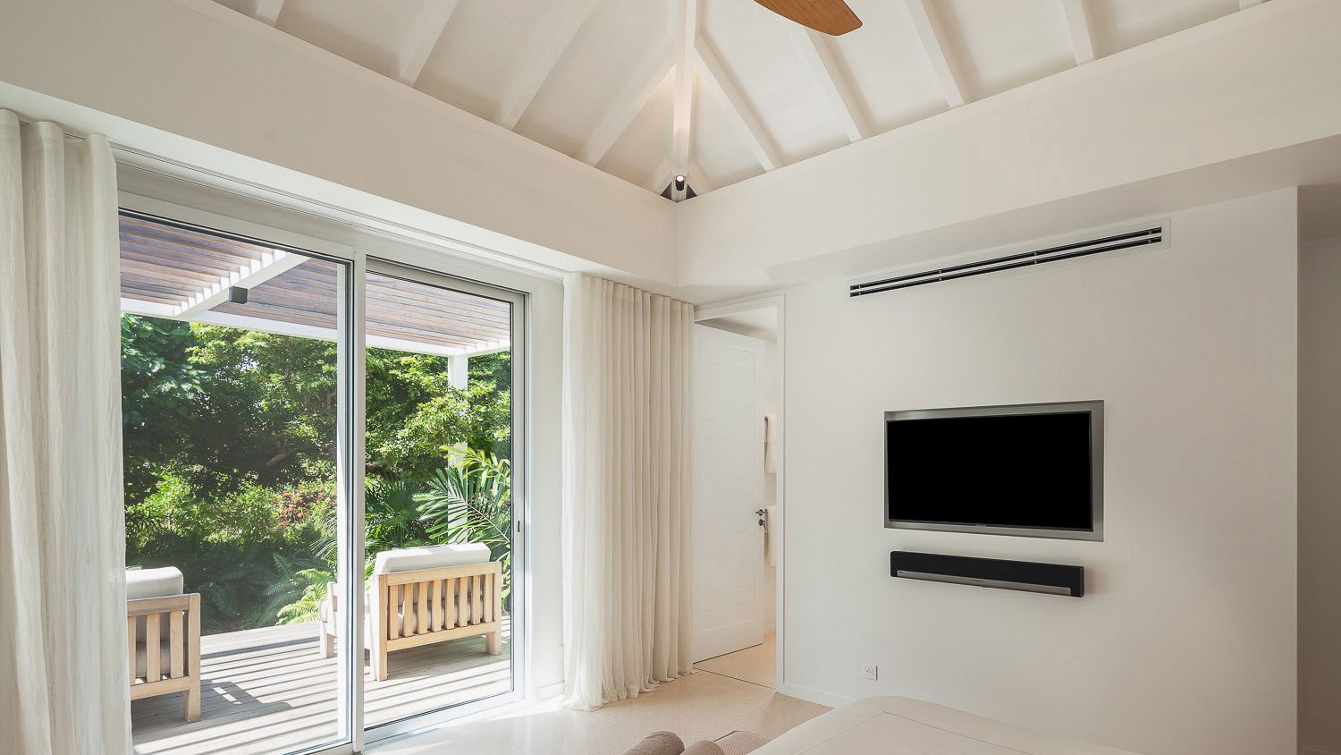 BEDROOM 5
