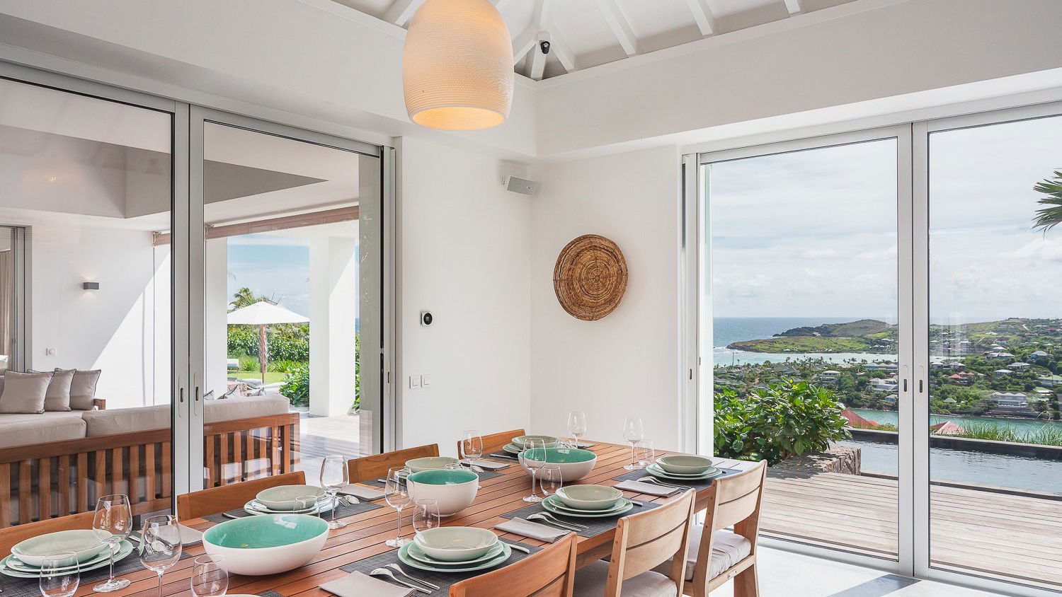 KITCHEN & DINING AREAS