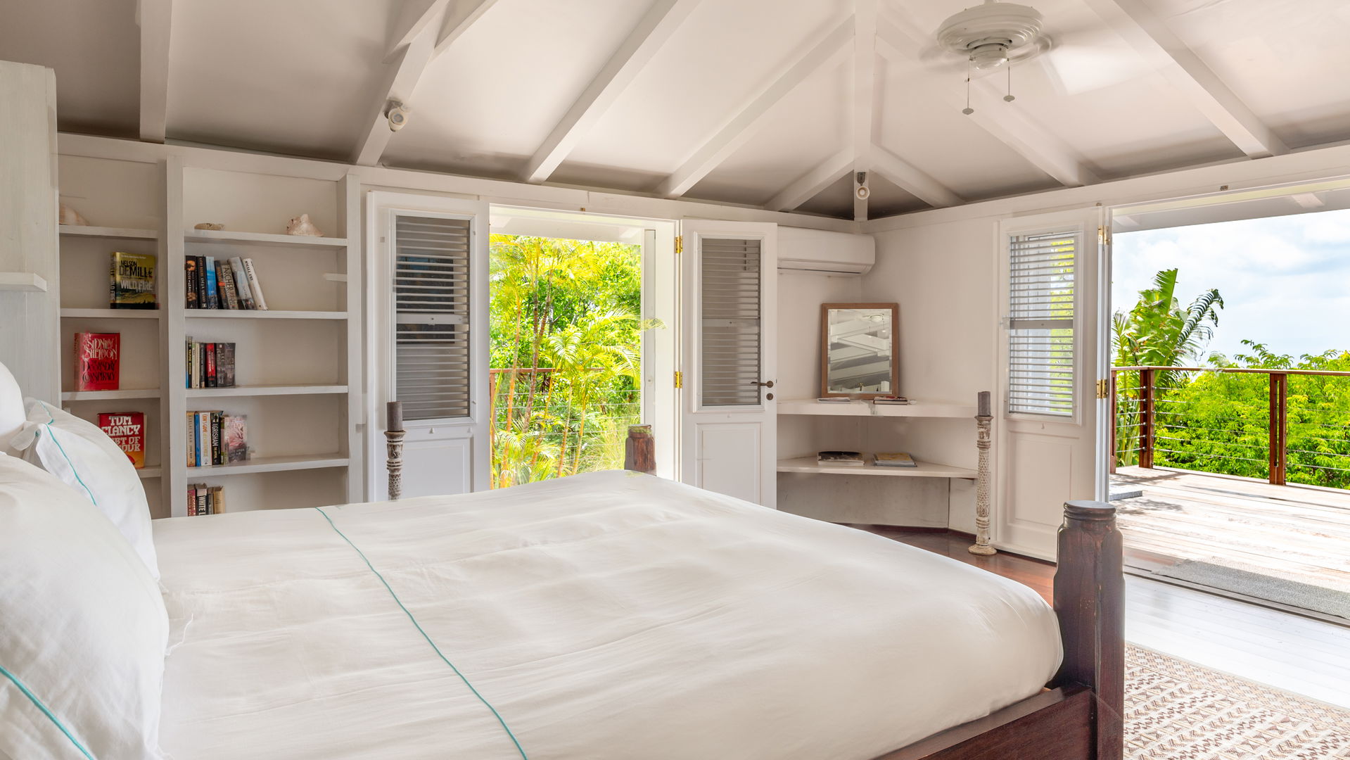 BEDROOM 1 - BUNGALOW ALEXIA