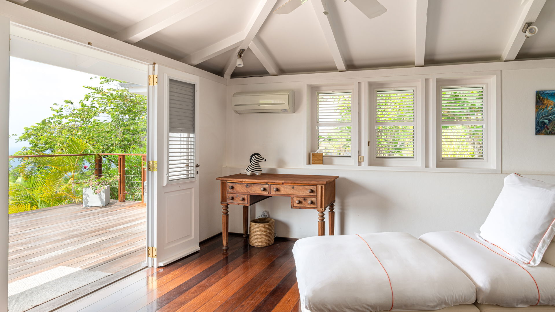 BEDROOM 1 - BUNGALOW ALEXIA
