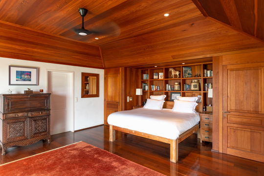 VILLA MANOIR DE LURIN BEDROOM2 2