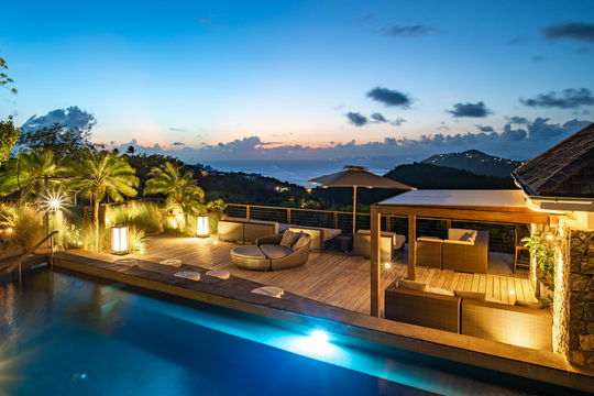 VILLA MANOIR DE LURIN BY NIGHT 7