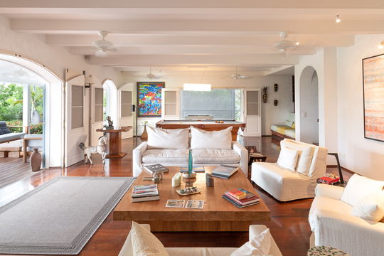 VILLA MANOIR DE LURIN LIVING AREA 3