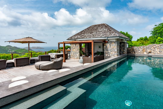 VILLA MANOIR DE LURIN POOL & TERRACE 1