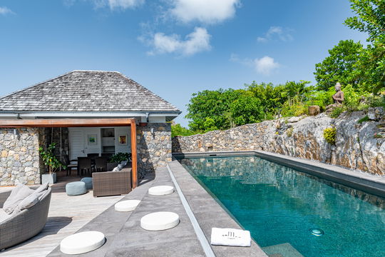 VILLA MANOIR DE LURIN POOL & TERRACE 3