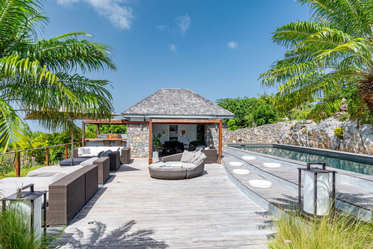 VILLA MANOIR DE LURIN POOL & TERRACE 4
