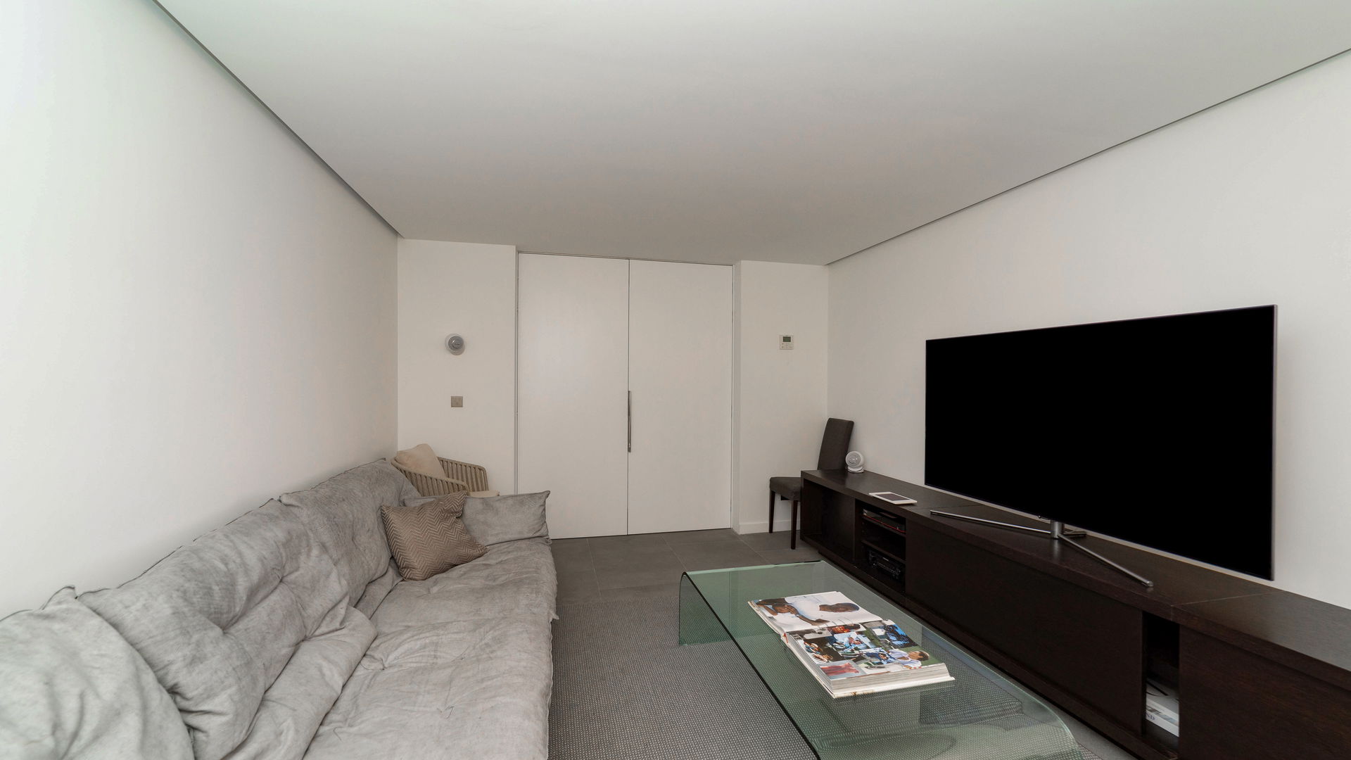 MEDIA & GAME ROOM