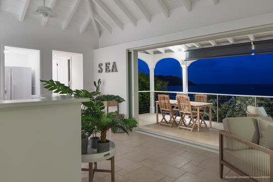 VILLA LO SCOGLIO KITCHEN & DINING AREA 4