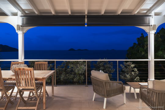 VILLA LO SCOGLIO KITCHEN & DINING AREA 5