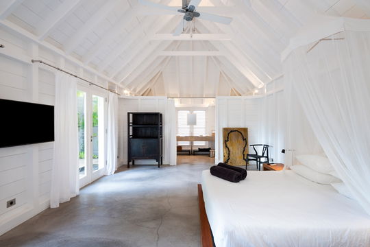 VILLA MANOIR DE LORIENT BEDROOM2 1