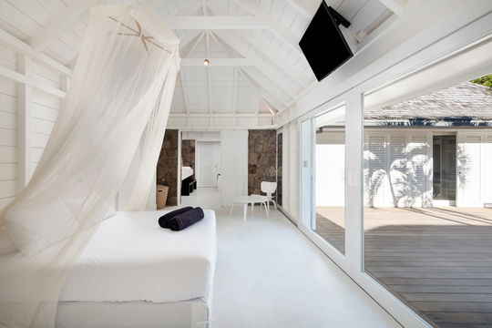 VILLA MANOIR DE LORIENT BEDROOM3 1