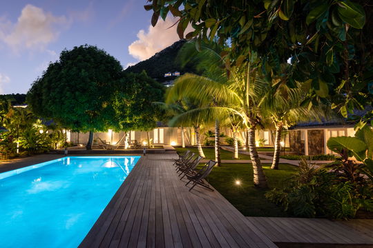 VILLA MANOIR DE LORIENT BY NIGHT 4