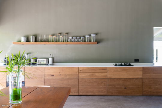 VILLA MANOIR DE LORIENT KITCHEN & DINING AREA 3