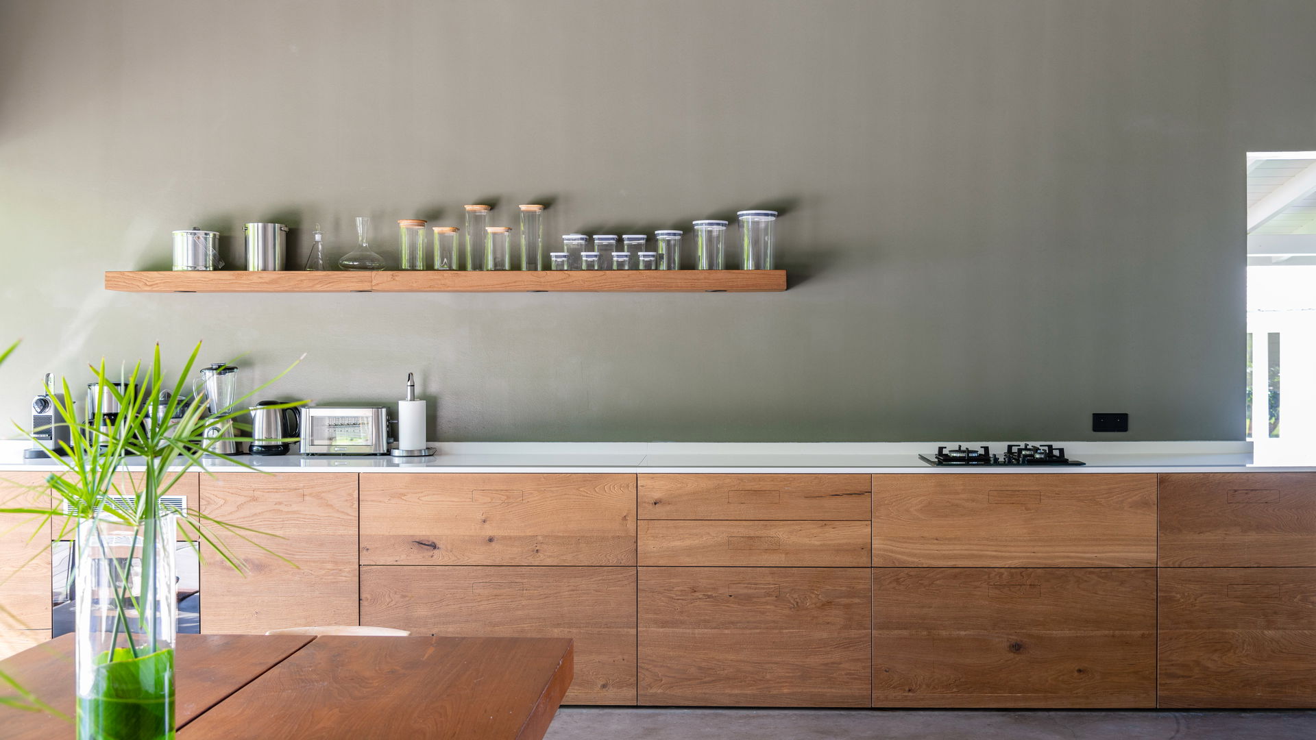 KITCHEN & DINING AREAS