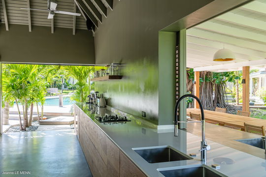 VILLA MANOIR DE LORIENT KITCHEN & DINING AREA 4