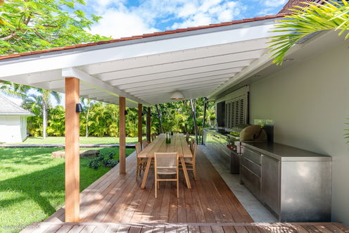VILLA MANOIR DE LORIENT KITCHEN & DINING AREA 6