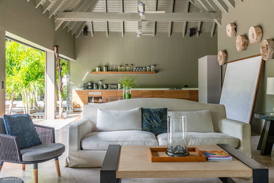 VILLA MANOIR DE LORIENT LIVING AREA 2