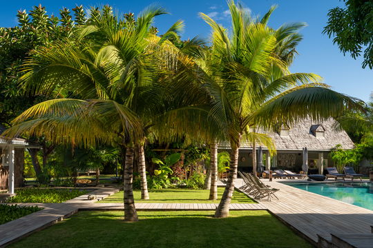 VILLA MANOIR DE LORIENT POOL & TERRACE 17