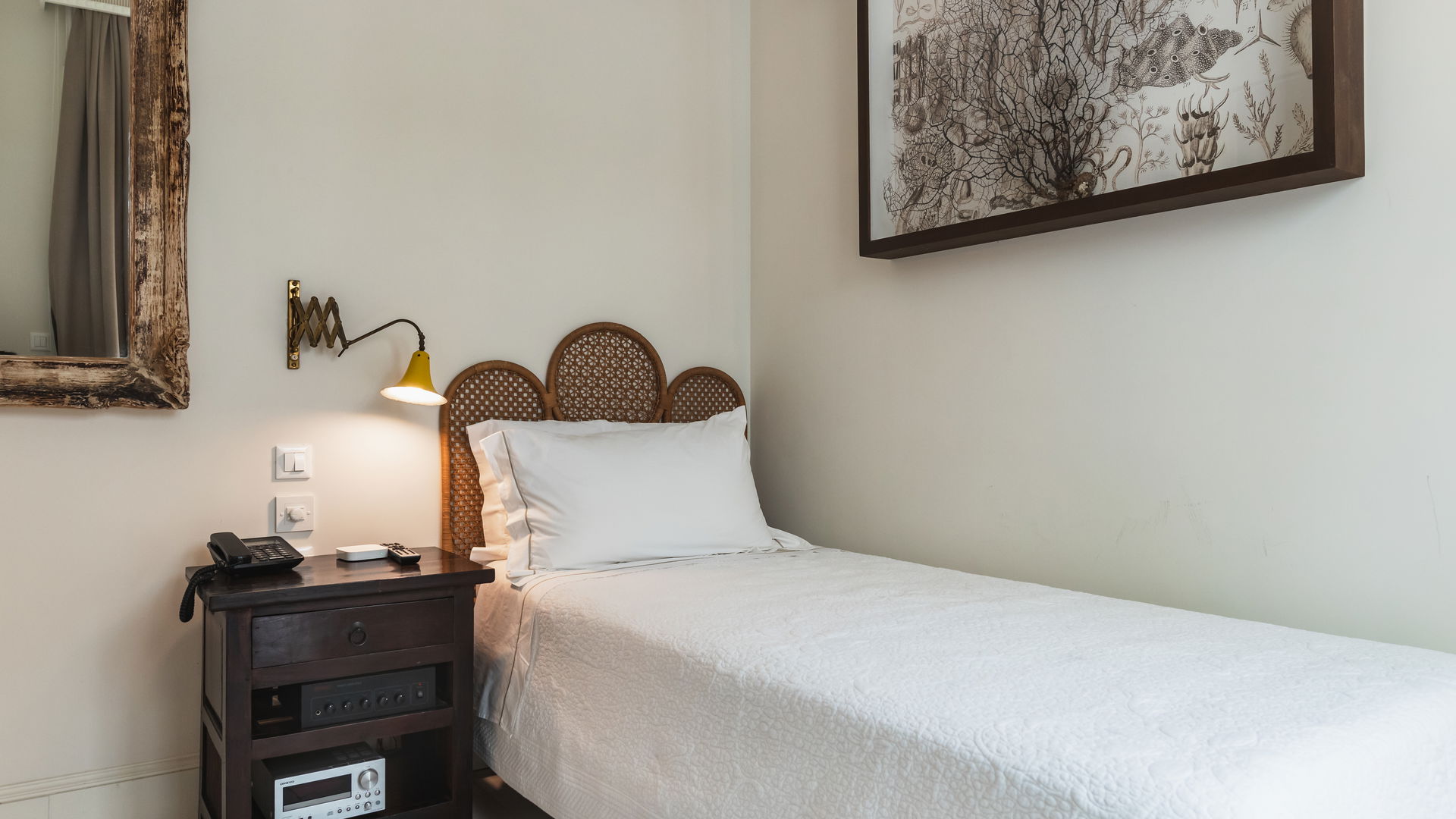 BEDROOM 7