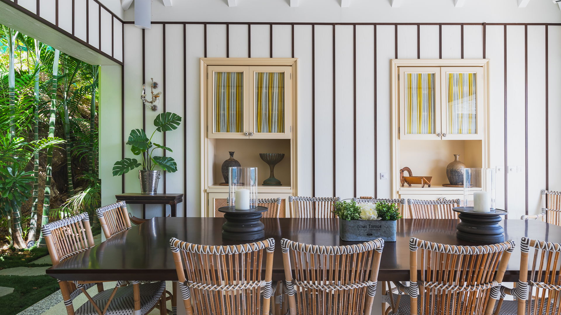 KITCHEN & DINING AREA