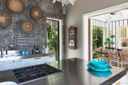 VILLA IL FARO KITCHEN & DINING AREA 7