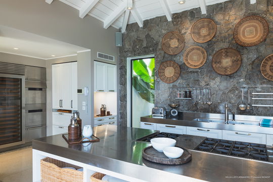 VILLA IL FARO KITCHEN & DINING AREA 9