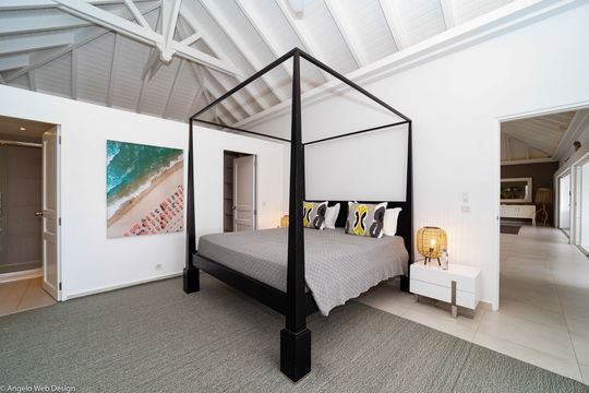 VILLA EDEN VIEW BEDROOM1 1
