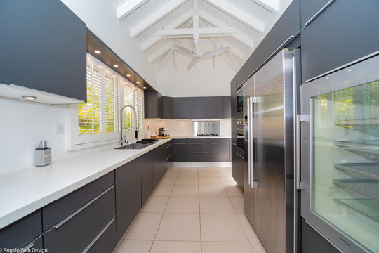 VILLA EDEN VIEW KITCHEN & DINING AREA 12
