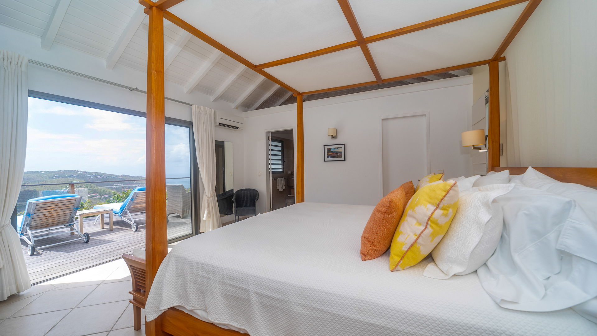 BEDROOM 1