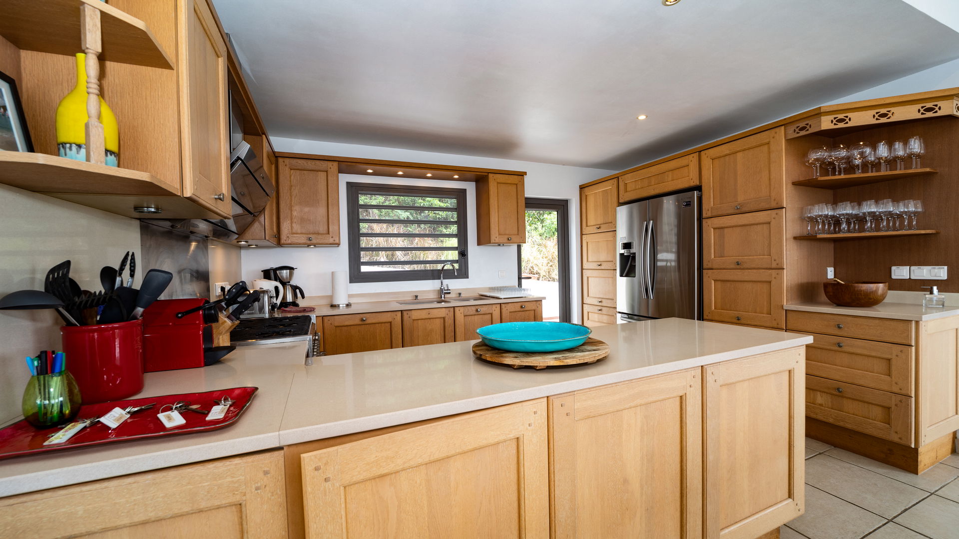 KITCHEN & DINING AREAS