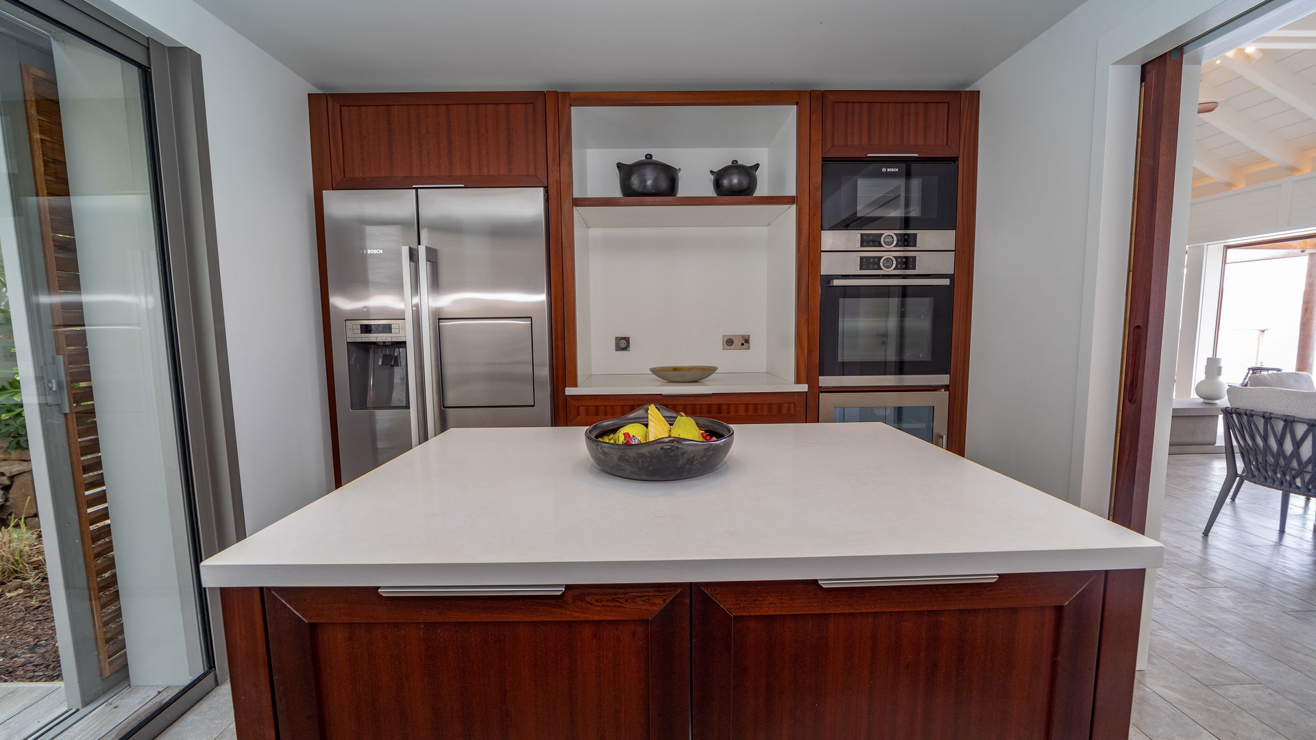 KITCHEN & DINING AREA