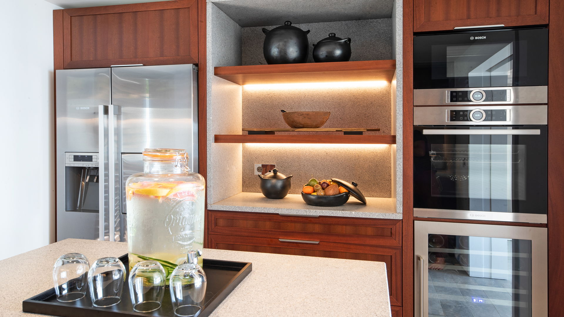 KITCHEN & DINING AREA