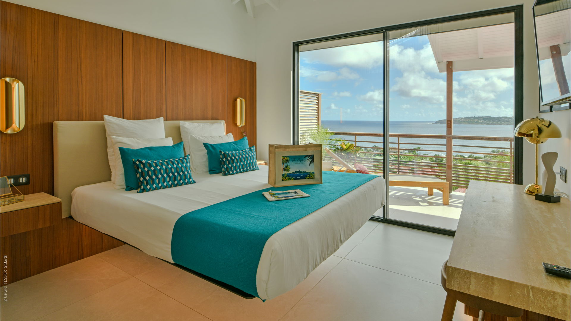 BEDROOM 1