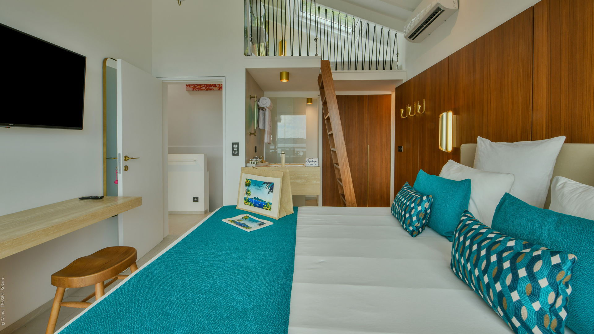 BEDROOM 1