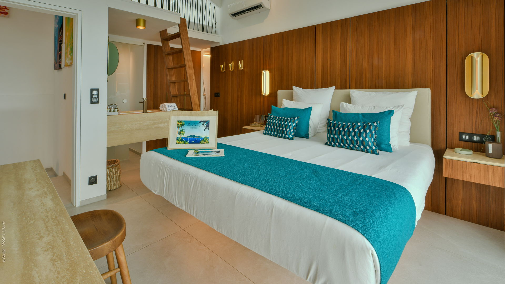 BEDROOM 1