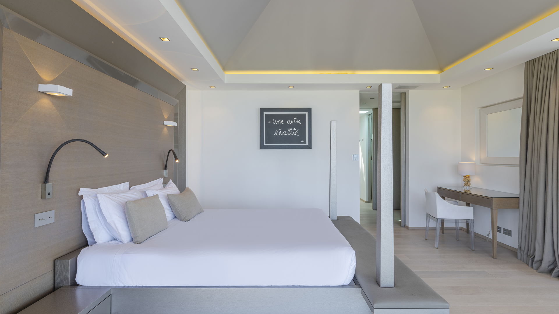 BEDROOM 1