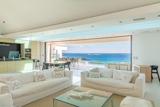 VILLA LOUKOKO LIVING AREA 8